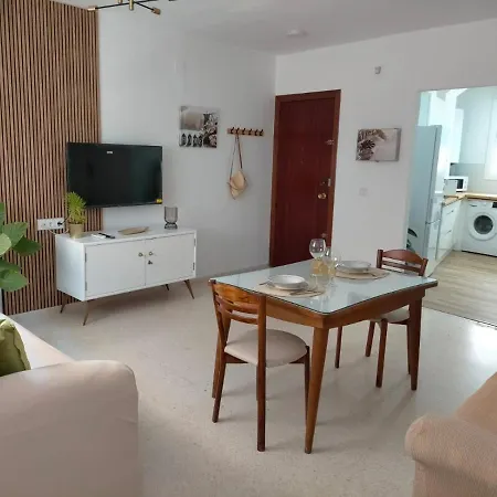 Lola Apartment *